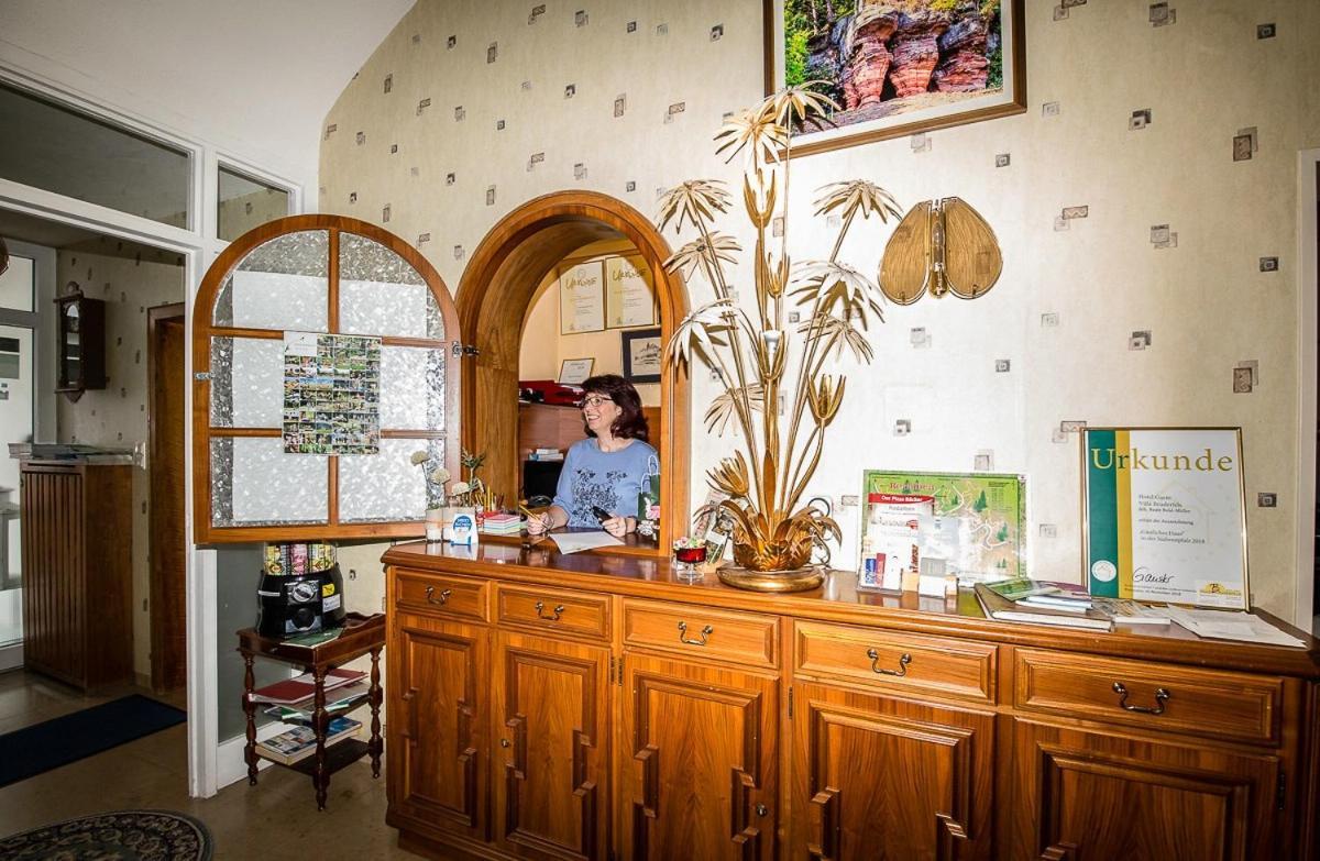 Villa Bruderfels, Garni Rodalben ภายนอก รูปภาพ